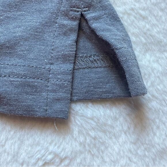 Travis Mathew Gray Tone Short Sleeve Polo Size Medium - Picture 10 of 13